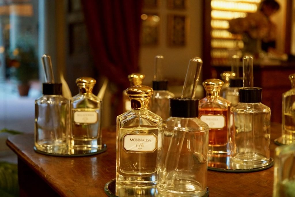 Resultado de imagem para perfumes artesanais