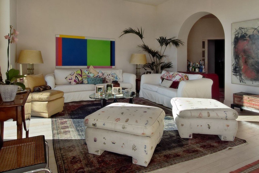 LivingRoom1