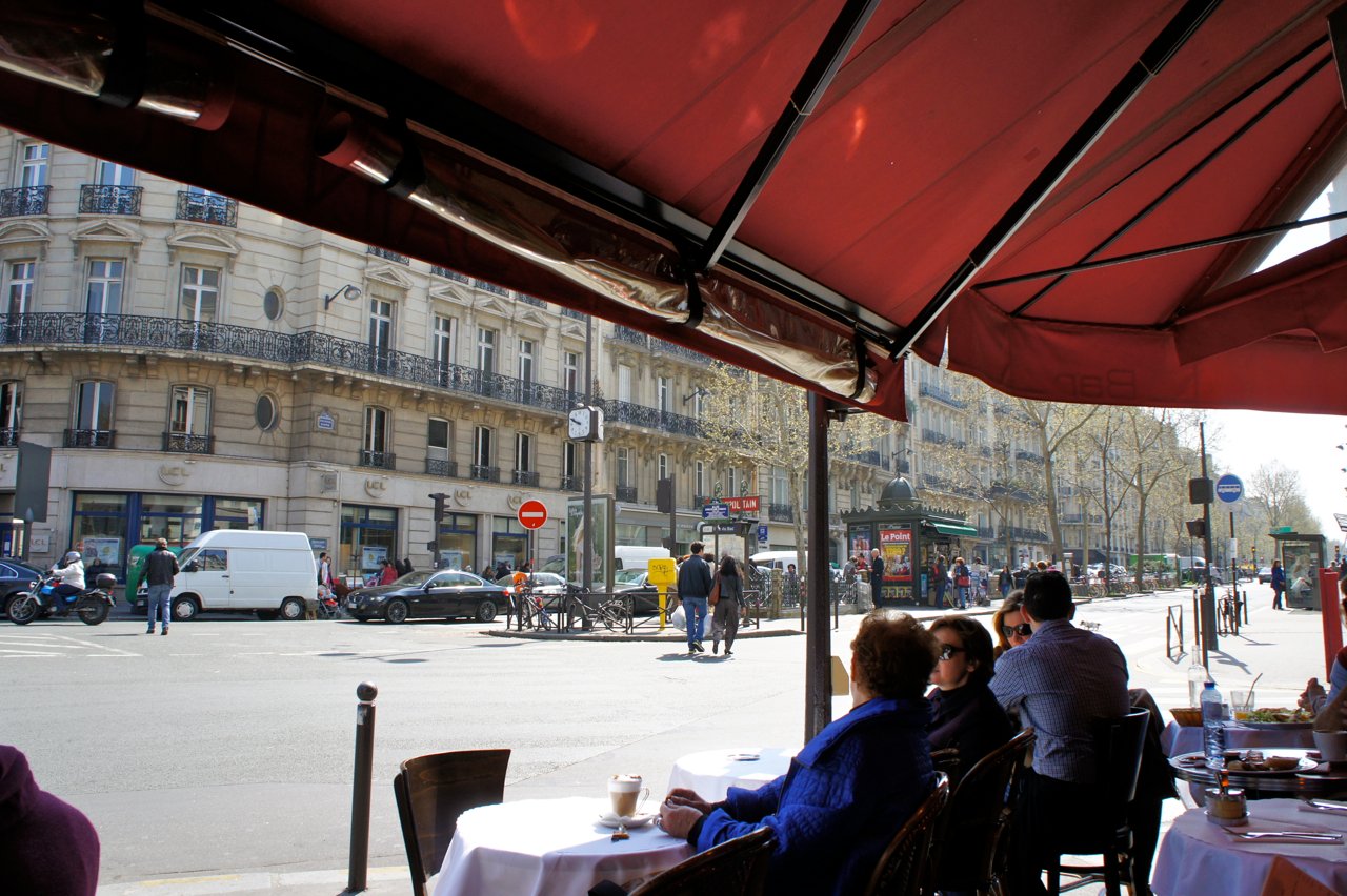 Paris garage sale pelas ruas da Rive Gauche