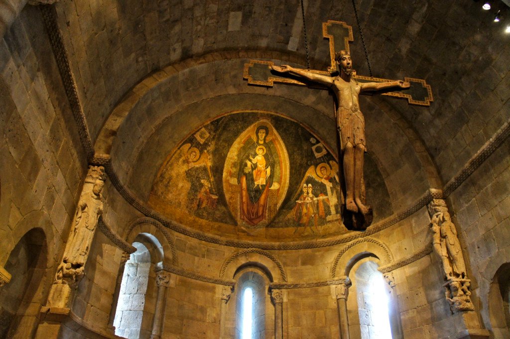 Este lindo altar, e o afresco que na realidade é de outra igreja na Espanha, foram desmantelado na Europa e reconstruído aqui no The Cloisters!!