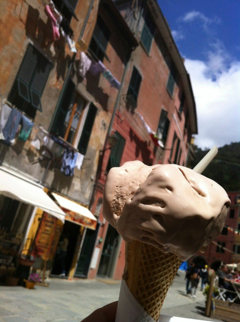Gelato em Vernazza! Quer ver mais gelatos? Tem lá no meu Flickr meus gelatos preferidos com sabores, preços e os locais http://www.flickr.com/photos/99410951@N04/