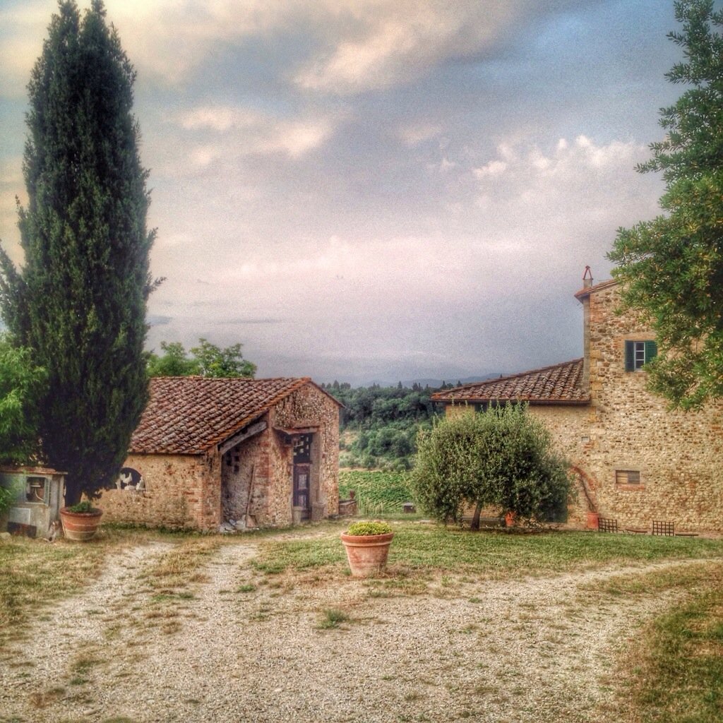 Jantar com pizza na campagna Toscana