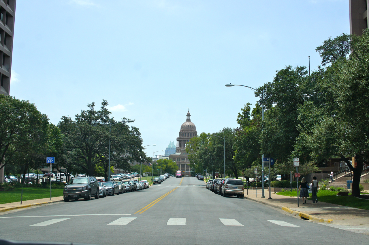 Austin é a capital do Texas e este é o capitólio todo feito em mármore local.