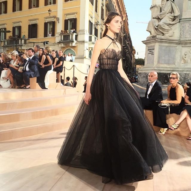 Mirabilia Romae – Valentino Couture