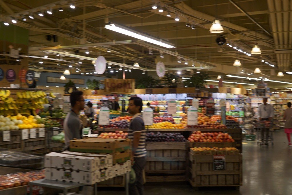 Dentro do Whole Foods