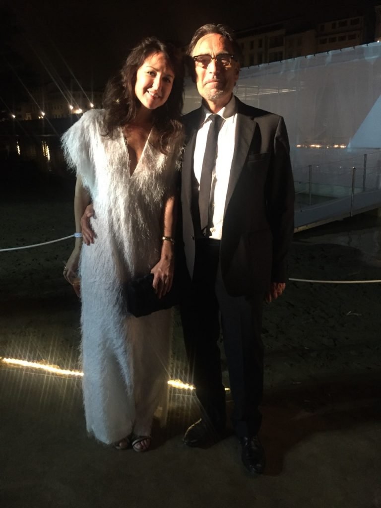 O arquiteto Claudio Nardi com Catherine Micoli, estilista, também de seu vestido lindo!