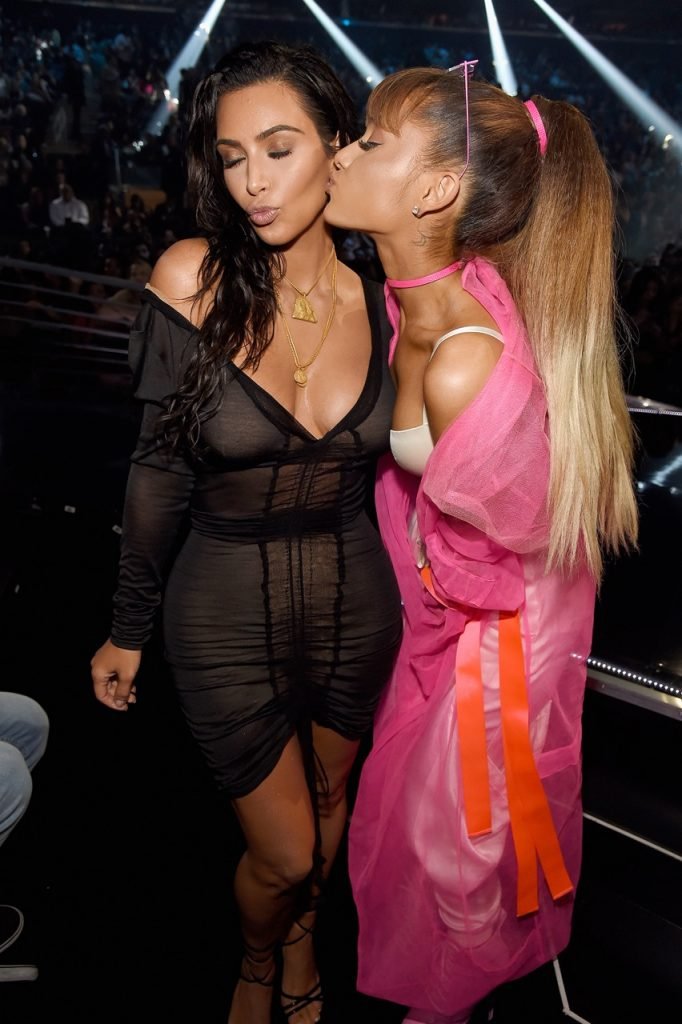 Kim com Ariana Grande